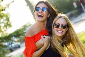 هشت عادت بد که بر سلامت مو تاثیر دارند