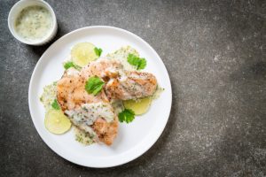 سینه مرغ خوشمزه در سس پنیر