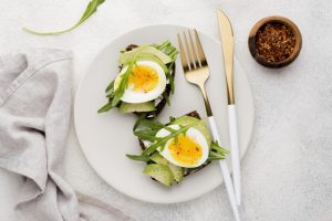 سفید یا زرده تخم مرغ کدام یک مفید تر است ؟