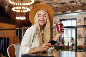 کنترل اضطراب با آبمیوه های طبیعی سالم و نشاط آور