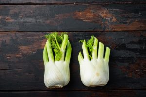 از بین بردن بوی بد دهان با رازیانه