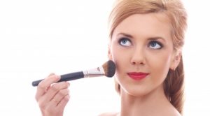 ضدعفونی برس آرایش با روش های آسان و سریع