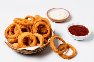 طرز تهیه پیاز سوخاری ترد خوشمزه